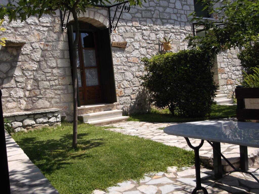 Sivros Stone Cottages Bagian luar foto